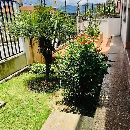 Confortable Mini Departamento Loja Exterior photo